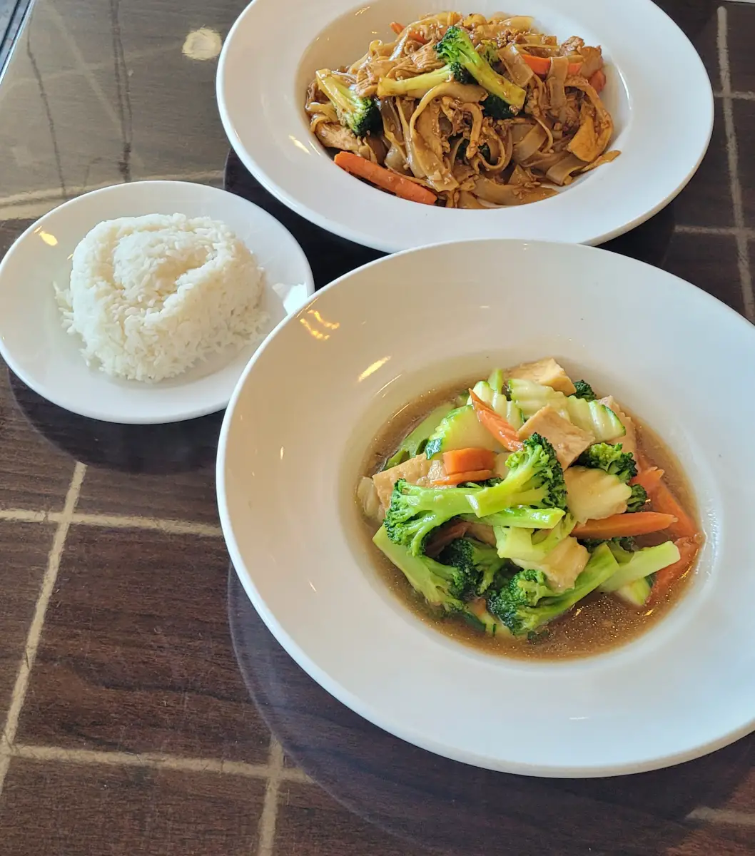 10 Best Thai Restaurants with Delivery